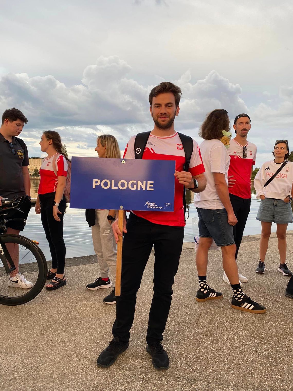 Reprezentuje oleśnicki triathlon we Francji