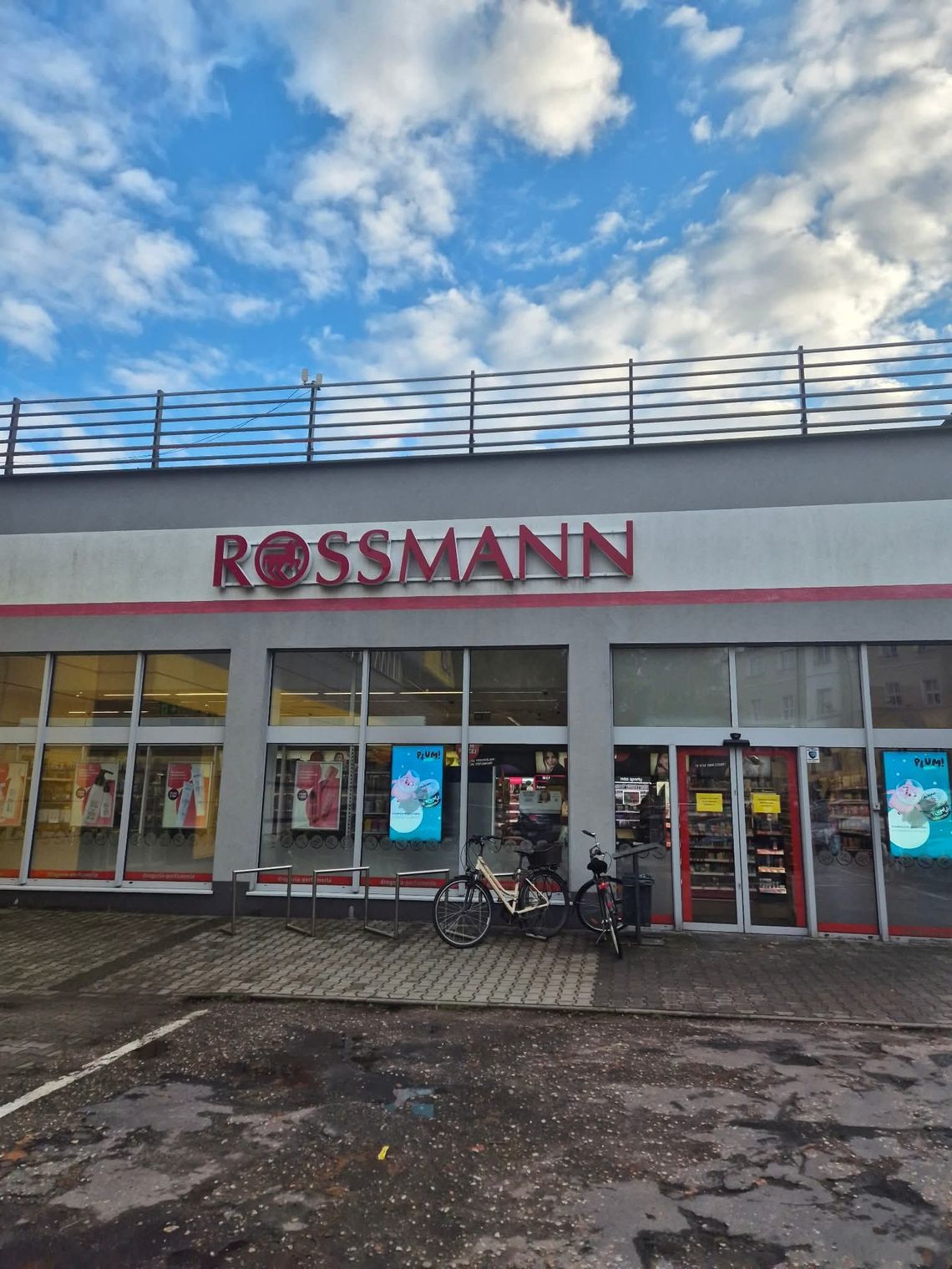 Rossmann zamyka sklep