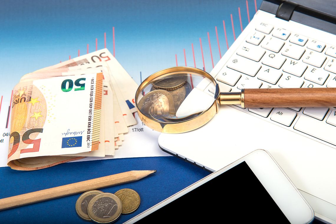 Rozliczaj transakcje w euro walutą z Internetu