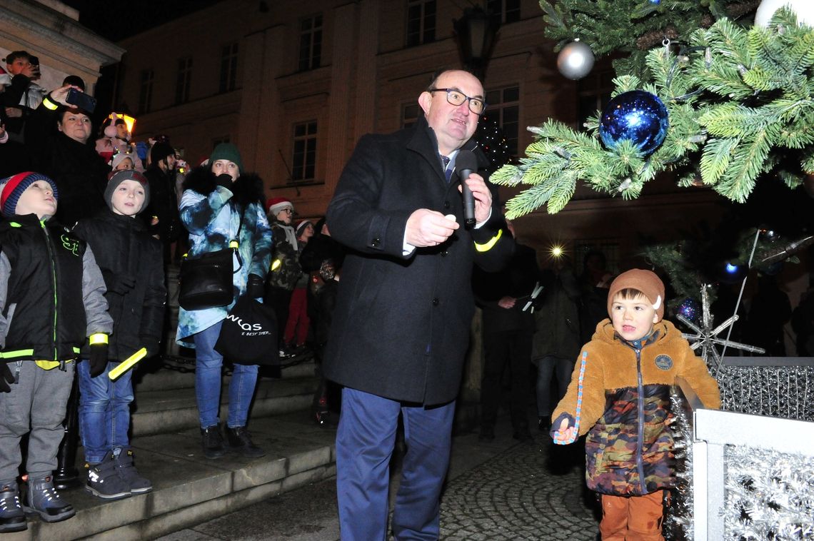 Rozświetl choinkę z burmistrzem Oleśnicy!