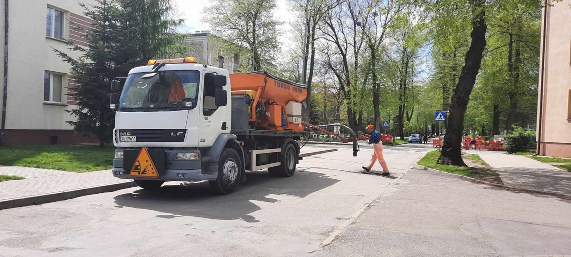 Sekcja Dróg Miejskich rozpoczęła wiosenne remonty dróg
