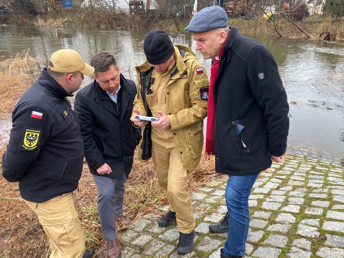 Starosta i burmistrz na terenach zagrożonych podtopieniami