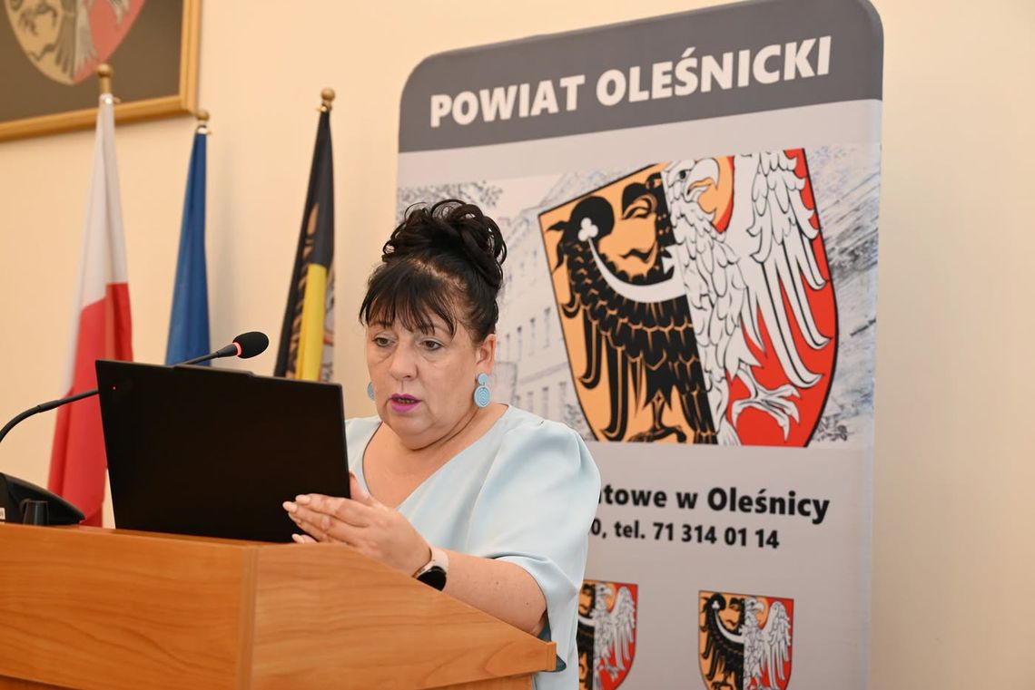 Starosta oleśnicka Wioletta Efinowicz złożyła rezygnację. Co powiedziała na koniec? (AKTUALIZACJE) Starosta oleśnicka Wioletta Efinowicz złożyła rezygnację. Co powiedziała na koniec? (AKTUALIZACJE)