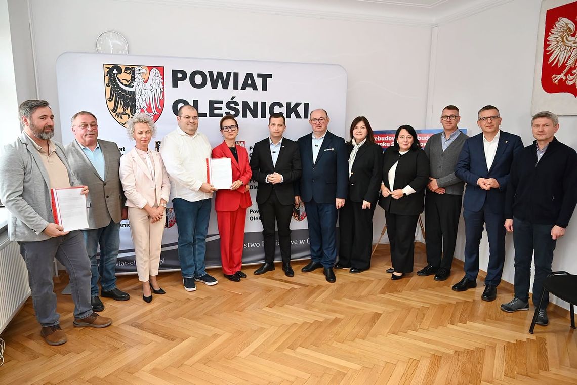 Szpital w Oleśnicy doczekał się przełomu. Umowa podpisana Szpital w Oleśnicy doczekał się przełomu. Umowa podpisana