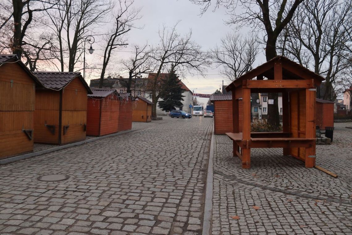 Szykują się do VII Dobroszyckiego Jarmarku Bożonarodzeniowego 