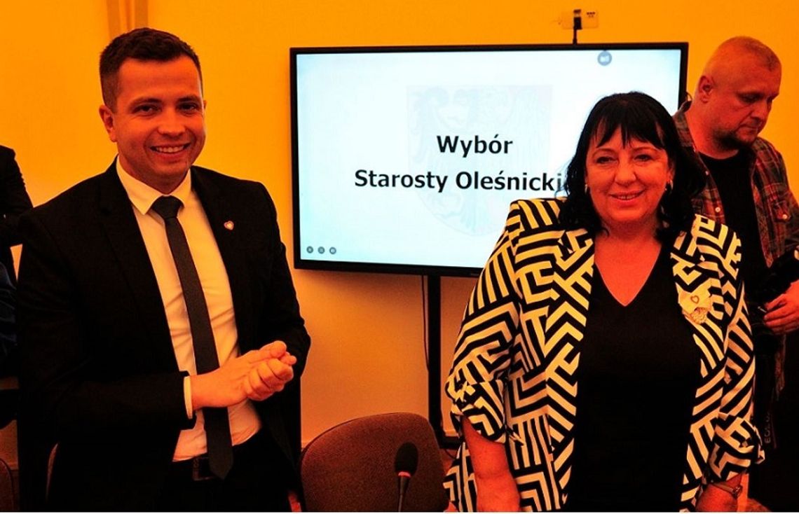 TARGANIE PO SZCZĘKACH, A TERAZ NOWY STAROSTA