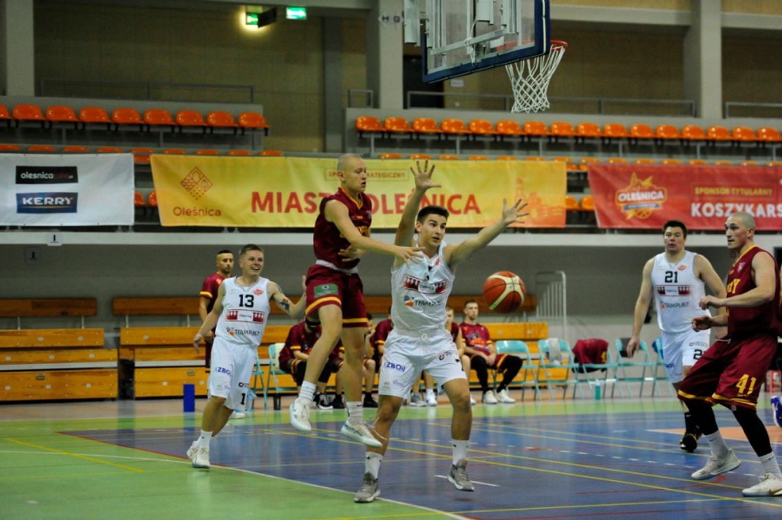 Team Plast Oleśnica - lider na zwycięskiej ścieżce!