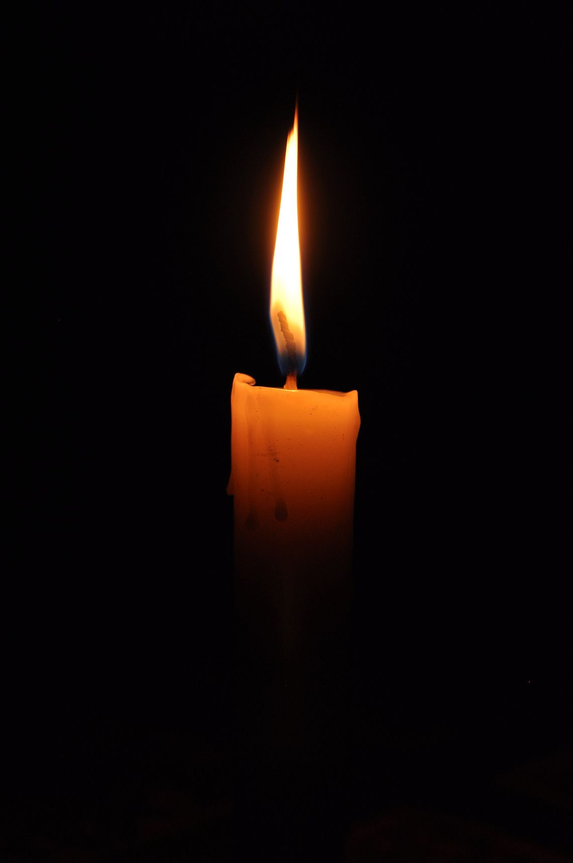Tragedia pod kołami pociągu. Szkoła żegna Kingę i jej Mamę Tragedia pod kołami pociągu. Szkoła żegna Kingę i jej Mamę