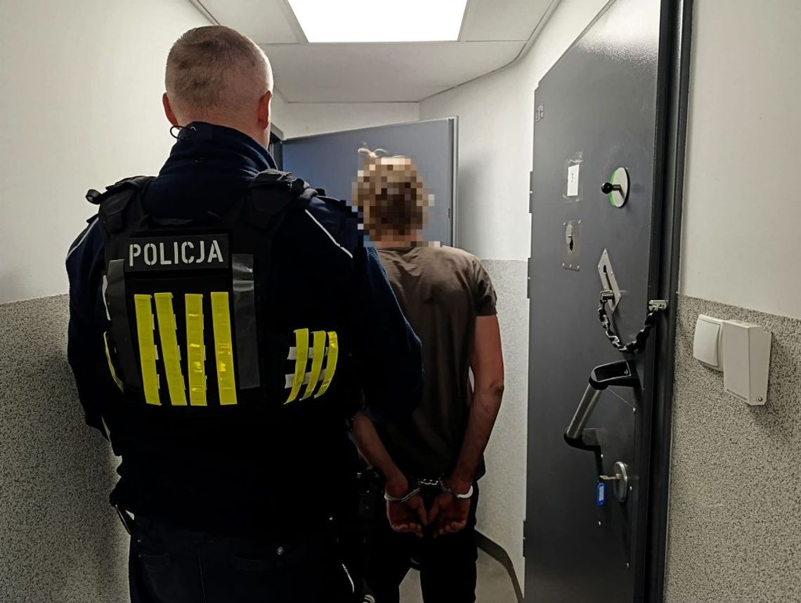 Ucieczka BMW w powiecie oleśnickim – policja zatrzymała dwóch mężczyzn Ucieczka BMW w powiecie oleśnickim – policja zatrzymała dwóch mężczyzn