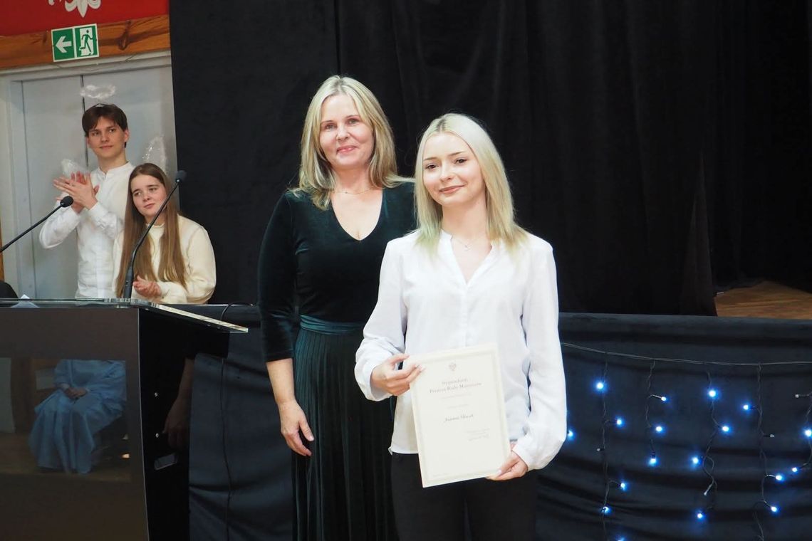 Uczennica z klasy technikum ekonomicznego laureatką stypendium Prezesa Rady Ministrów