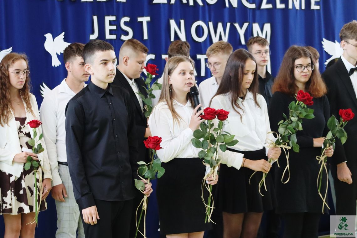 Uczniowie szkoły w Dobrzeniu mają już wakacje