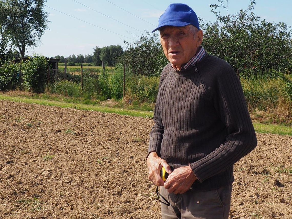 UFO NA POLU TRUSKAWEK W OLEŚNICY?!
