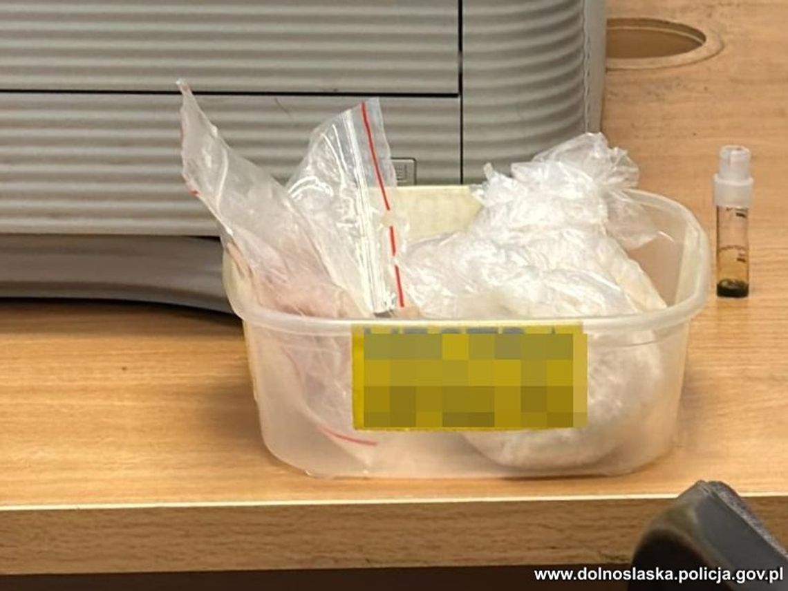 Ukrył ponad 2 tysiące porcji mefedronu w zamrażarce