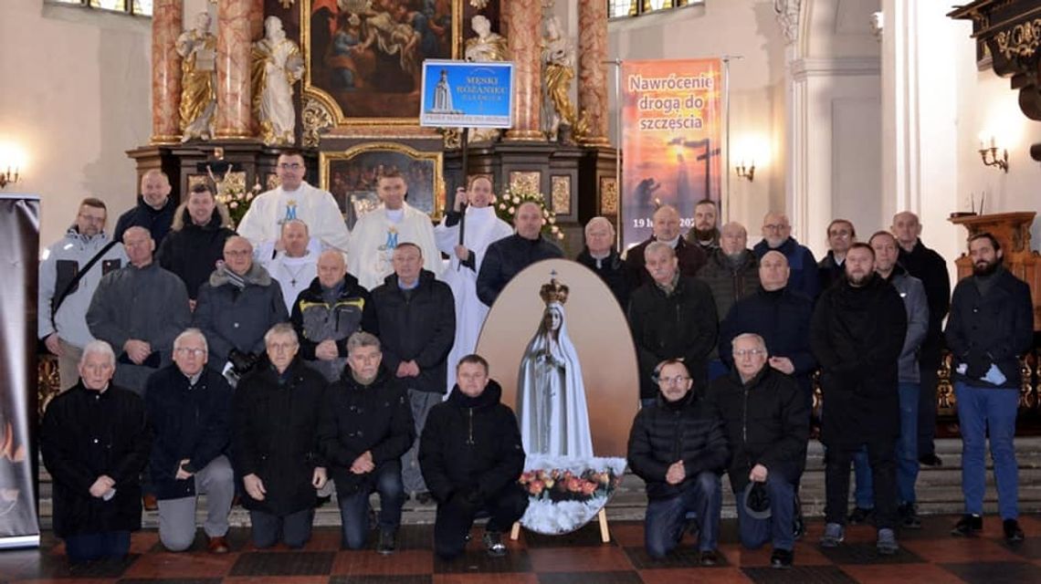 Ulicami Oleśnicy przeszedł kolejny Męski Różaniec