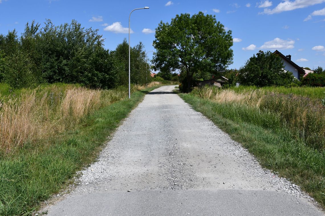 Umowa na remont drogi w Cieślach podpisana