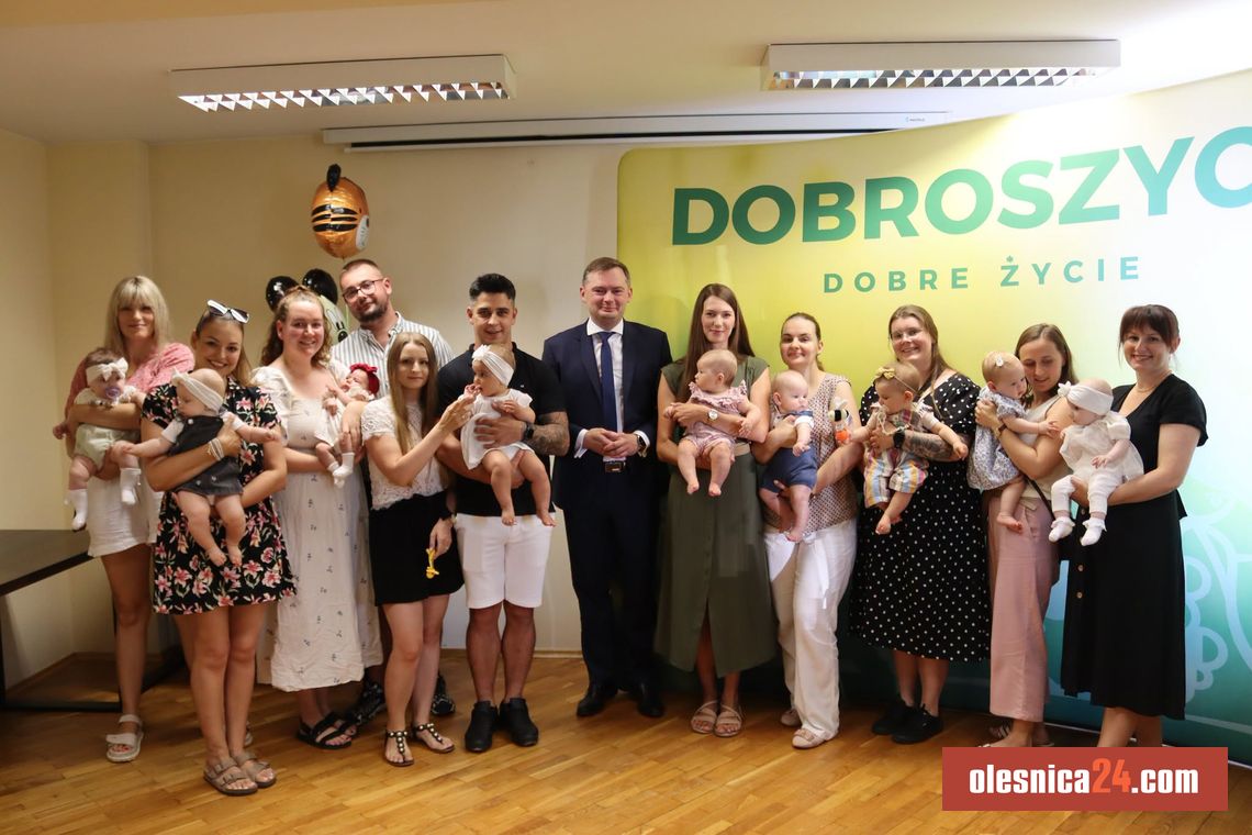 Uroczyste powitanie najmłodszych mieszkańców Gminy Dobroszyce Uroczyste powitanie najmłodszych mieszkańców Gminy Dobroszyce