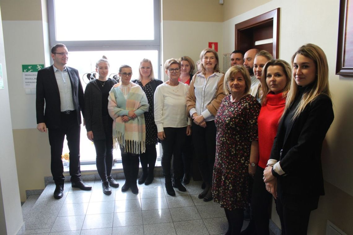Uśmiechu i satysfakcji życzył im wójt gminy Oleśnica