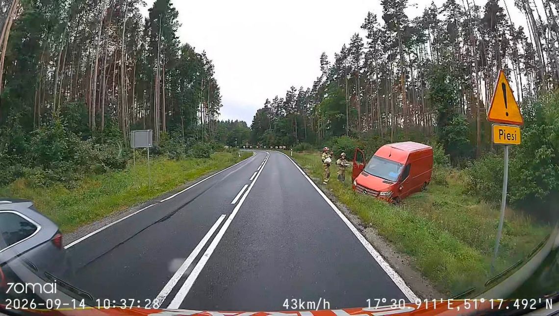 Wypadek na DK 25. Interweniowały jednostki z Oleśnicy i Sokołowic Wypadek na DK 25. Interweniowały jednostki z Oleśnicy i Sokołowic