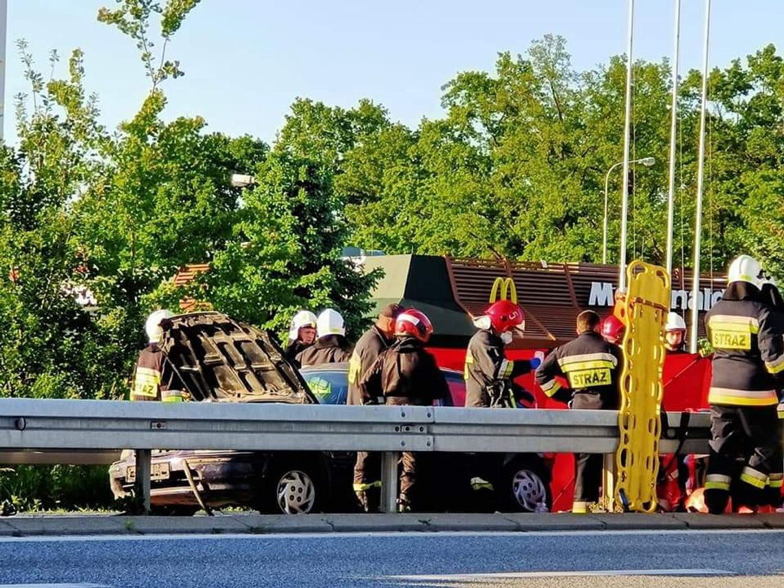 Wypadek pod Selgrosem z udziałem kierującej z Oleśnicy