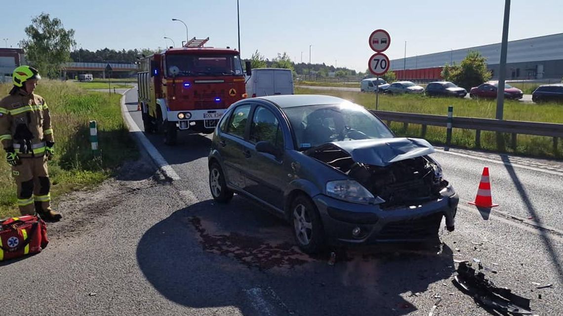 Wypadek w okolicy ronda na S8. Zderzyły się trzy samochody 