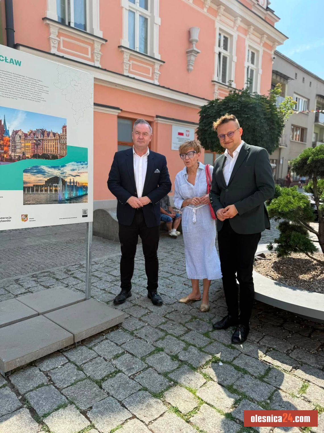 Wystawa Perły Aglomeracji Wrocławskiej otwarta w Oleśnicy
