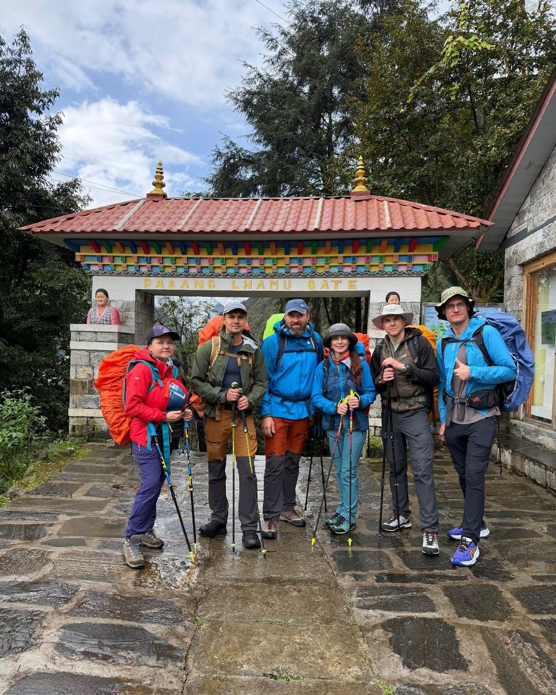 Z Sycowa w Himalaje. „Czekan” rozpoczął wyprawę w stronę Everestu
