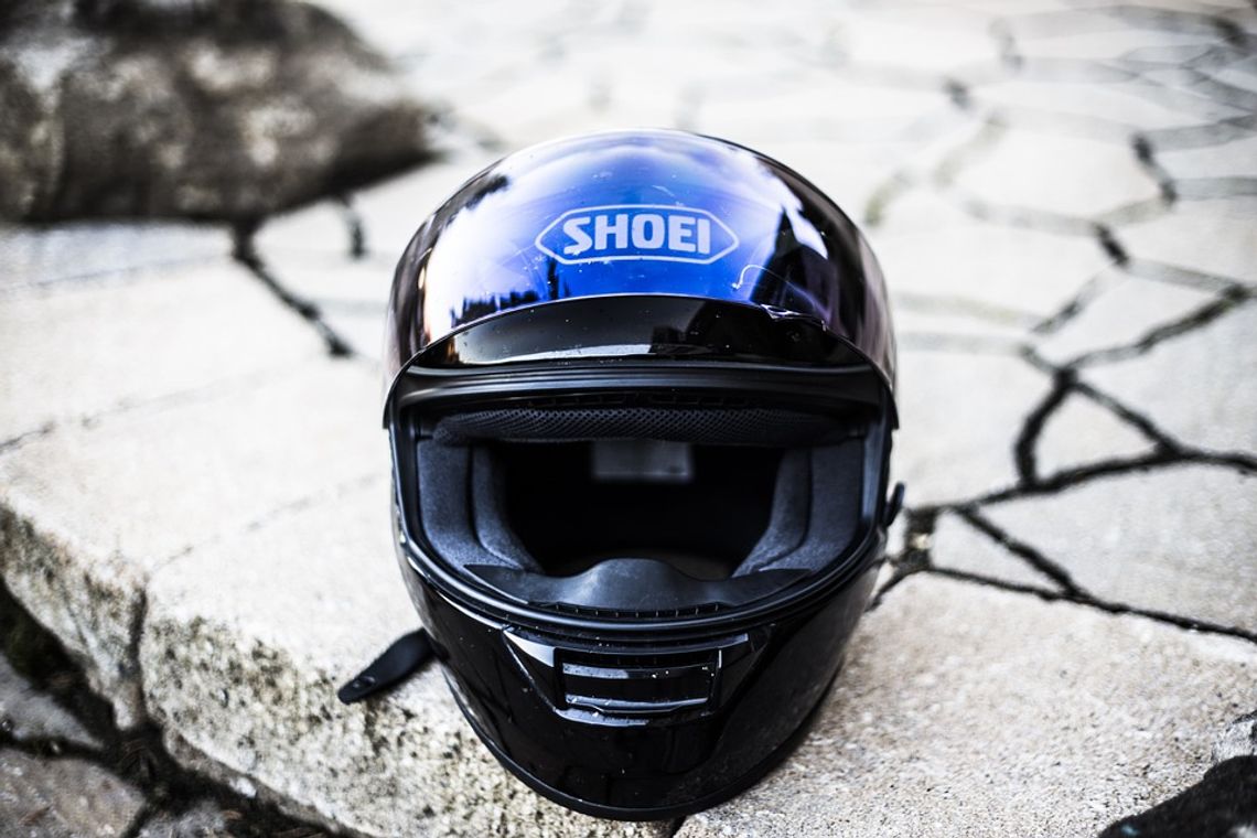 Zderzenie motocykla z autem na Klonowej w Oleśnicy