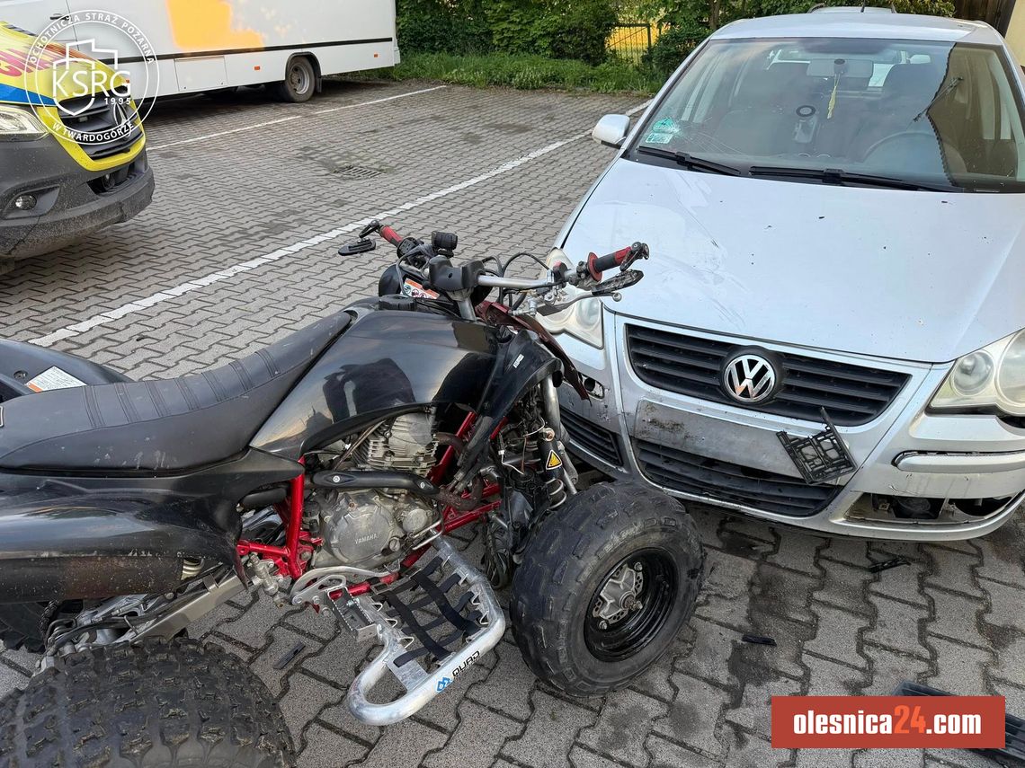 Zderzenie motocykla z Volkswagenem w Twardogórze. Na miejscu straż, pogotowie i policja