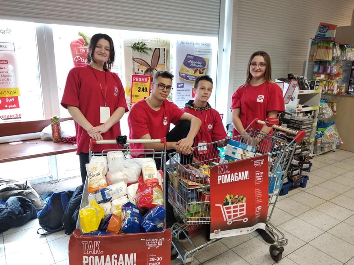 Zebrali 963 kilogramy żywności