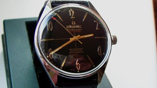 KUPIĘ ZEGARKI MĘSKIE NARĘCZNE NAKRĘCANE ORAZ KIESZONKOWE I RÓŻNE ANTYKI KONTAKT 694972047