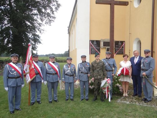 Poświęcenie patriotycznych tablic w Gaszowicach 