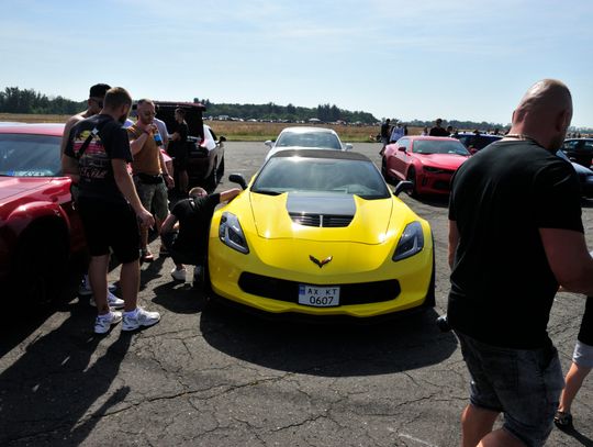 Zlot samochodowy Raceemeet 2K23 Oleśnica i wyścigi na 1/4 mili
