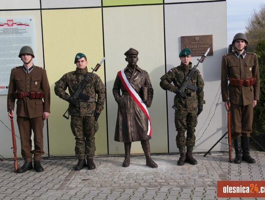 Rotmistrz Witold Pilecki ma swój pomnik w Oleśnicy