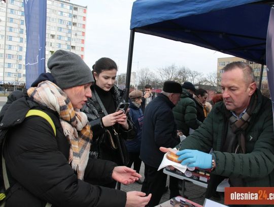 Oleśnica Razem zaprosiła na pączki