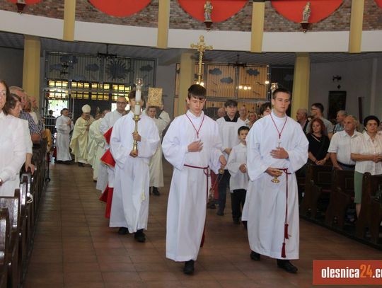 Festyn parafii pw. Najświętszej Maryi Panny Matki Miłosierdzia w Oleśnicy