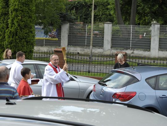 Święcenie aut w Parafii NMP Matki Miłosierdzia