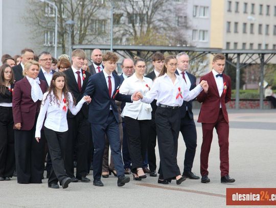 Oleśnicki polonez maturzystów