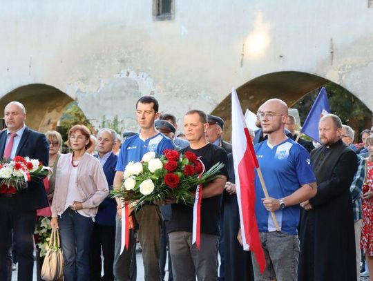 Obchody rocznicy rzezi wołyńskiej w Oleśnicy