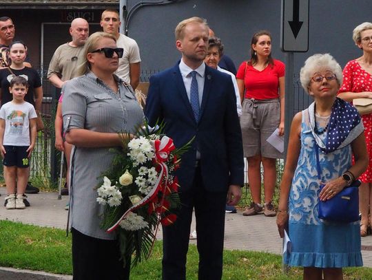 Uczcili Powstanie Warszawskie pod muralem