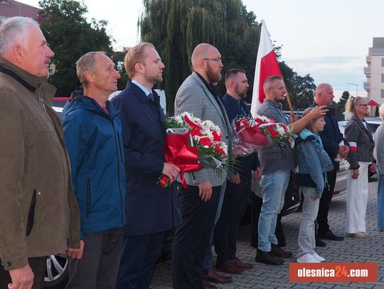 Rocznica 17 września pod pomnikiem Witolda Pileckiego